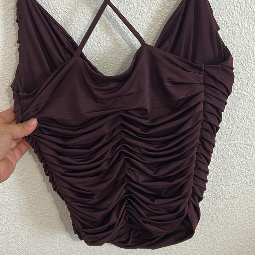Express Deep Purple Ruched Bodysuit‎ - Picture 5 of 8